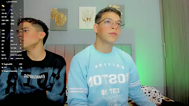 Snapshot of jake_and_joaquin chatting on 03-01-25, 06:24 jake and joaquin online show from 03-01-25, 06:24