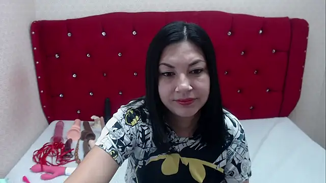 AdaFawxx online show from 09-19-25, 04:03