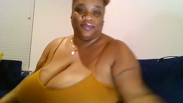 Snapshot of NaughtyHottieBBW chatting on 09-14-25, 01:38 NaughtyHottieBBW online show from 09-14-25, 01:38