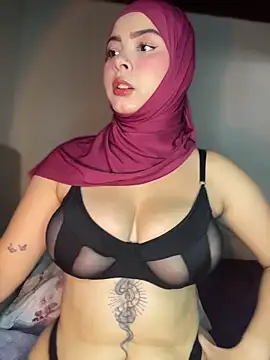 Snapshot of aneesa_darzi chatting on 02-28-26, 06:09 aneesa darzi online show from 02-28-26, 06:09