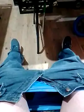 Snapshot of DrakoSexy chatting on 03-17-25, 10:38 DrakoSexy online show from 03-17-25, 10:38