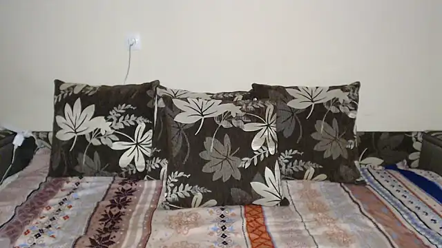 Nika Shiny online show from 02-16-25, 05:15