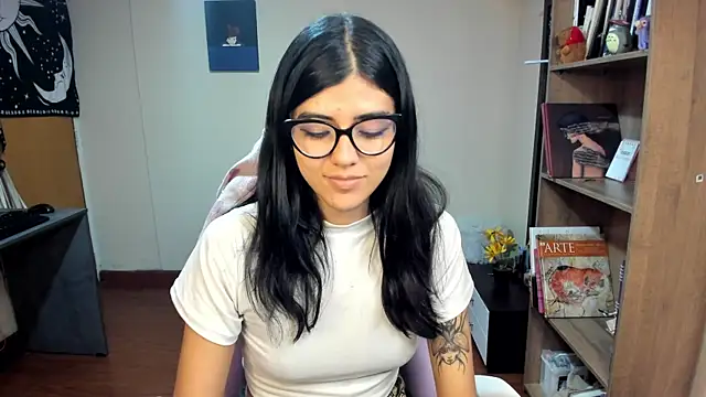 valerie  skyy online show from 02-26-25, 02:48