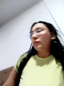 my-kitty online show from 10-26-25, 10:25