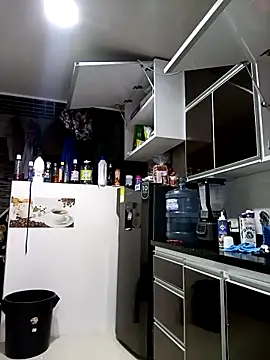 my-kitty online show from 02-04-26, 11:53