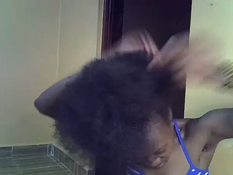 Tanaissa2 online show from 11-21-25, 06:28