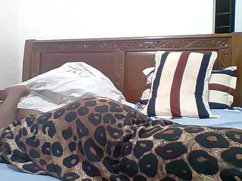 Snapshot of sexy__candyy chatting on 10-25-25, 08:36 sexy  candyy online show from 10-25-25, 08:36