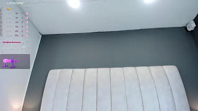 Snapshot of Ashleyy23x chatting on 02-28-25, 07:35 Ashleyy23x online show from 02-28-25, 07:35