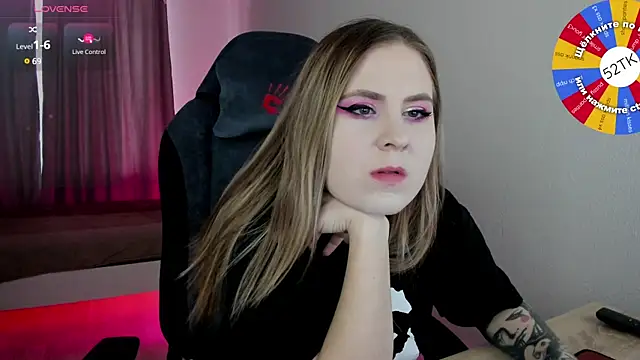 Olivia Munk online show from 02-09-25, 07:38