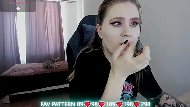 Olivia Munk online show from 03-15-25, 09:41