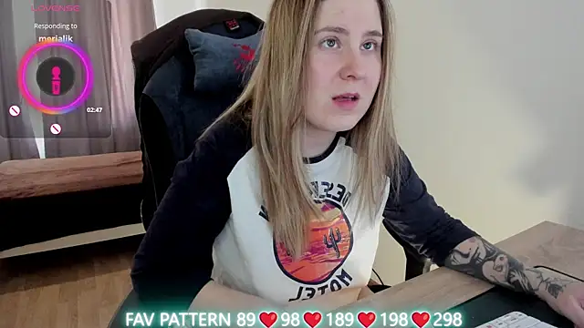 Olivia Munk online show from 03-18-25, 06:57