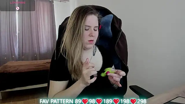 Olivia Munk online show from 03-19-25, 06:46