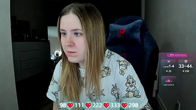 Olivia Munk online show from 02-11-26, 05:01