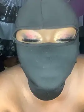 Snapshot of sweet1111 chatting on 12-25-24, 11:10 sweet1111 online show from 12-25-24, 11:10