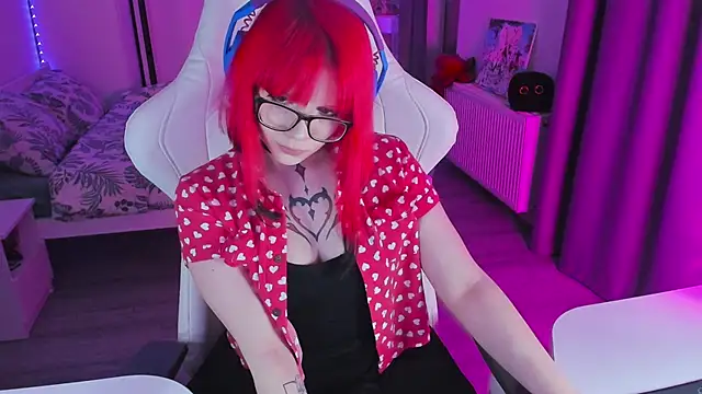 Snapshot of Yumi_Youkai chatting on 02-14-25, 03:22 Yumi Youkai online show from 02-14-25, 03:22