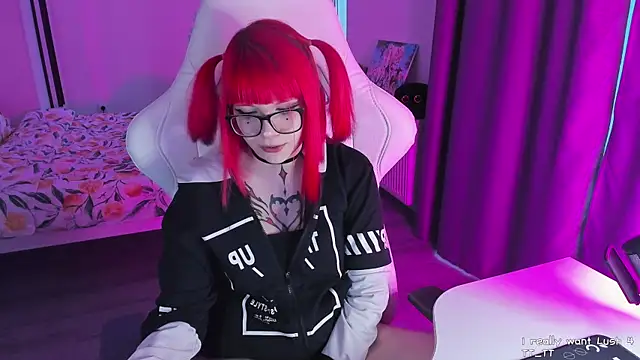 Snapshot of Yumi_Youkai chatting on 03-01-25, 02:34 Yumi Youkai online show from 03-01-25, 02:34