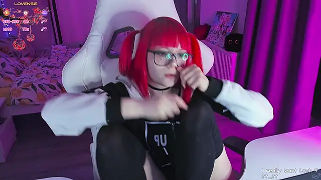 Snapshot of Yumi_Youkai chatting on 03-01-25, 06:21 Yumi Youkai online show from 03-01-25, 06:21