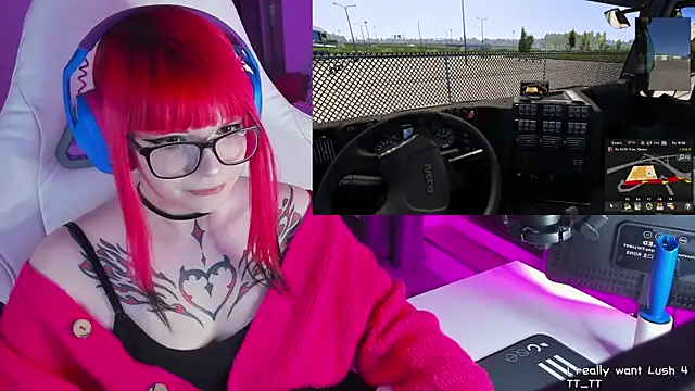 Snapshot of Yumi_Youkai chatting on 03-18-25, 05:42 Yumi Youkai online show from 03-18-25, 05:42