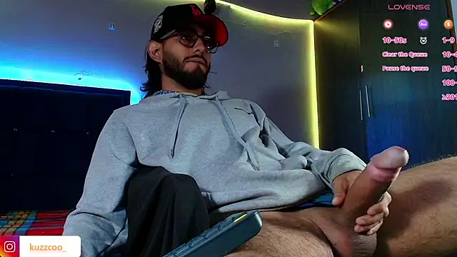 Snapshot of kuzzcoo chatting on 02-25-26, 12:48 kuzzcoo online show from 02-25-26, 12:48