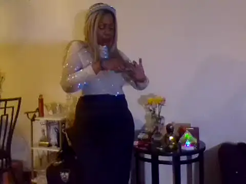 BlaqLadyRedlips online show from 01-06-25, 06:36