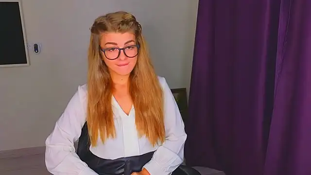  comefeelme  online show from 11-08-25, 05:18