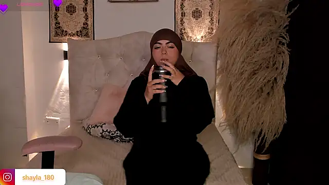 shayla 18 online show from 07-23-26, 09:35