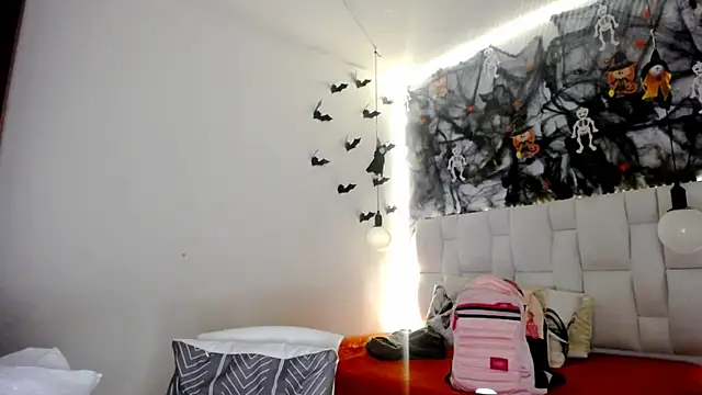 tiffany  pink online show from 10-22-25, 08:08