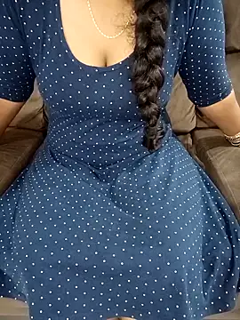 Mounika25 online show from 10-24-25, 08:00