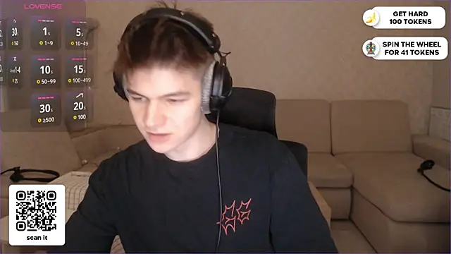 Snapshot of dantebigboi300 chatting on 01-06-25, 04:55 dantebigboi300 online show from 01-06-25, 04:55