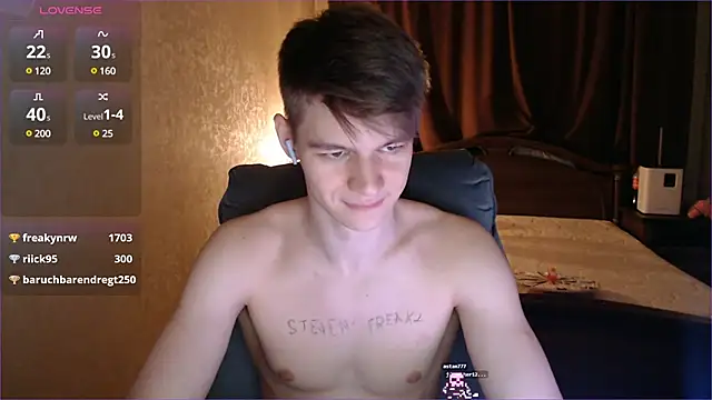 Snapshot of dantebigboi300 chatting on 02-10-25, 09:15 dantebigboi300 online show from 02-10-25, 09:15