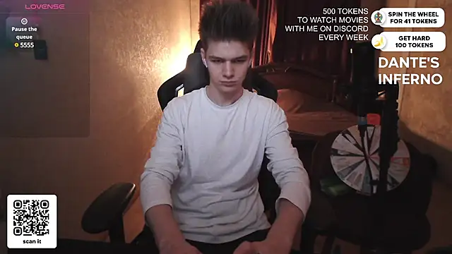 Snapshot of dantebigboi300 chatting on 03-22-25, 05:31 dantebigboi300 online show from 03-22-25, 05:31