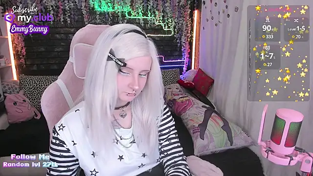 EmmyBunny online show from 01-21-25, 03:43