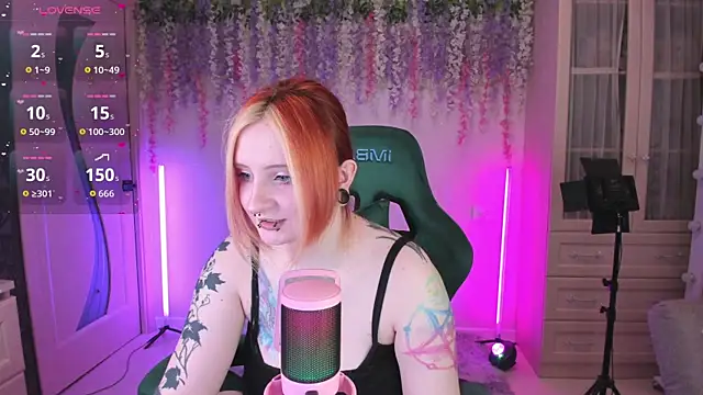 EmmyBunny online show from 04-16-26, 05:14