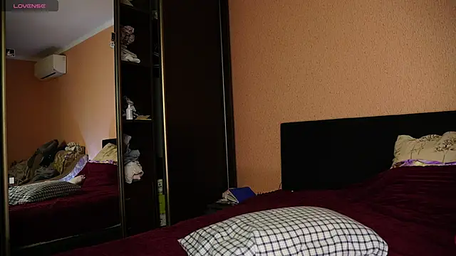 Snapshot of BlueCherryy chatting on 02-01-26, 07:23 BlueCherryy online show from 02-01-26, 07:23