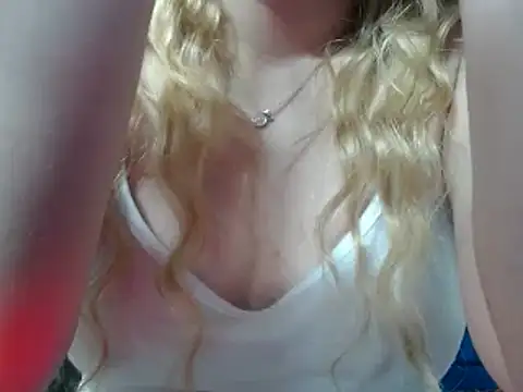 69liamilk69 online show from 02-17-25, 05:04