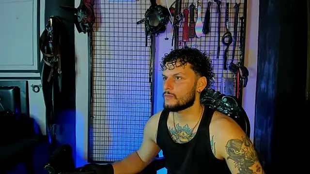 Twisted Fantasy online show from 04-07-26, 03:40