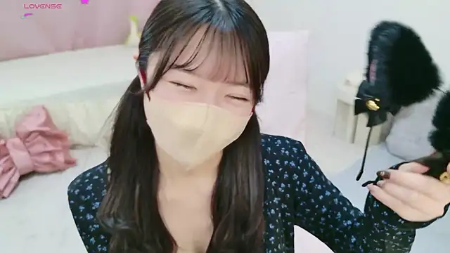 anchan  online show from 02-22-26, 02:04