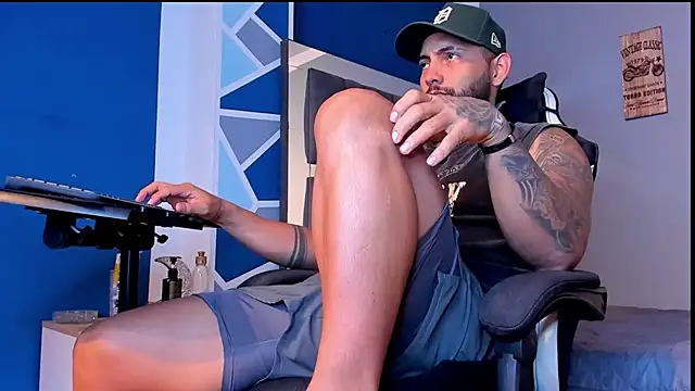 alex oficial online show from 06-19-26, 05:56
