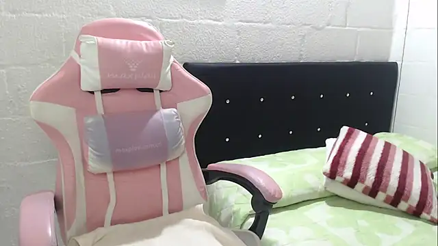 jade04 roberts online show from 02-05-26, 10:20