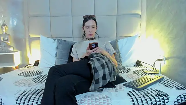 Hecatee 77 online show from 01-17-26, 08:01