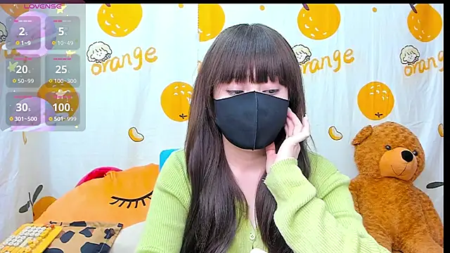 alonelove   online show from 10-25-25, 02:30