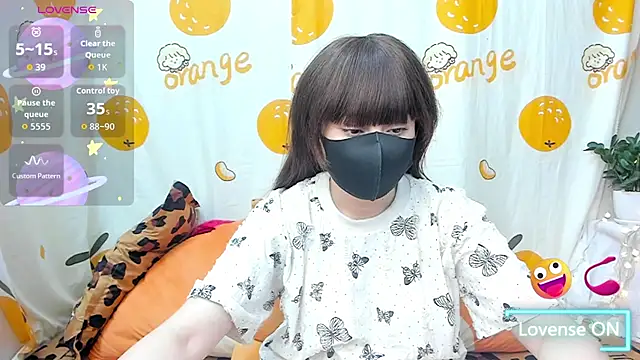 alonelove   online show from 04-23-26, 02:35