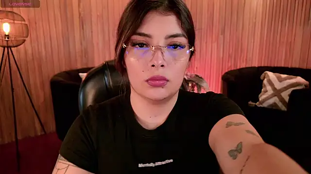 LisaMonroe  online show from 12-22-25, 09:01