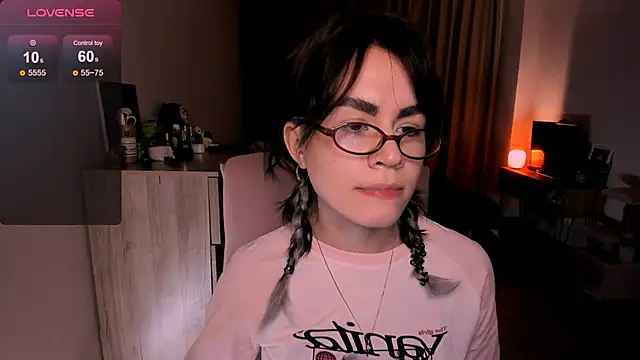 Snapshot of _selectrra chatting on 02-19-25, 03:16 selectrra online show from 02-19-25, 03:16