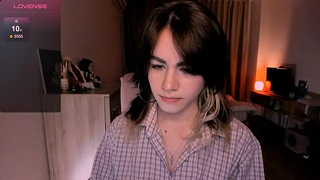 Snapshot of _selectrra chatting on 03-20-25, 01:37 selectrra online show from 03-20-25, 01:37