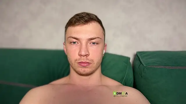 iron  chap online show from 04-12-26, 08:36