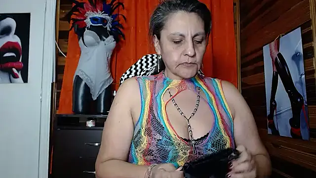 merlyna goldens online show from 01-26-25, 03:06