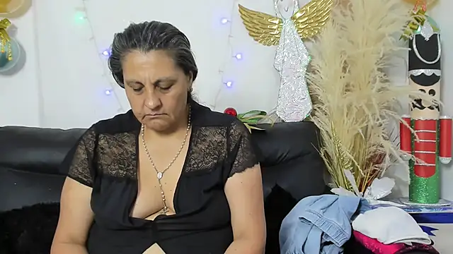 merlyna goldens online show from 12-15-25, 11:20