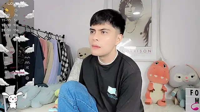 lucas cute online show from 02-20-25, 06:35