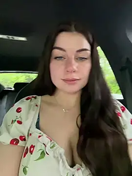 EllyNora online show from 05-31-26, 04:03